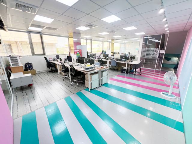 Floor 2 office area at Alliance Park A1 Zone