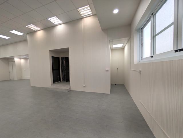 Alliance Park Zone B, Floor 4 office area with a Clear Height of 4 meters, equipped with a faucet and suitable for a break area