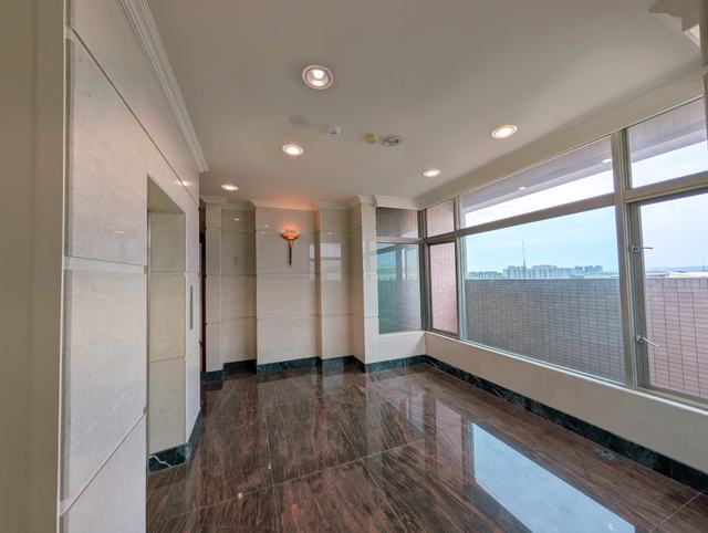 Alliance Park Zone B, Floor 4 stair lobby
